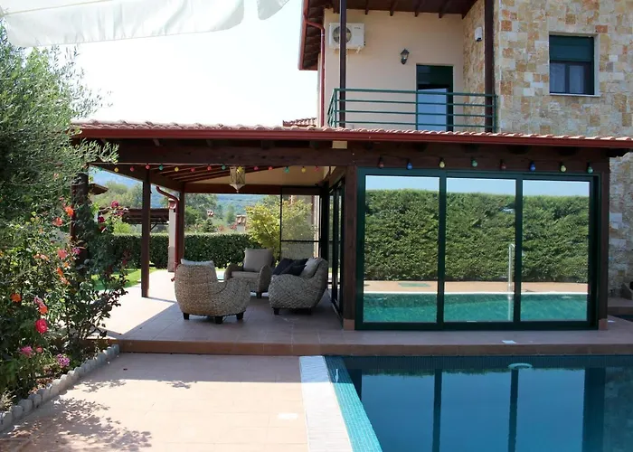 度假居 Iliana 斯科提纳